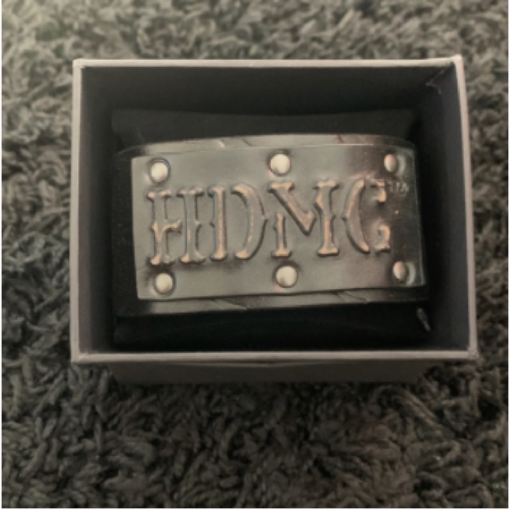 New Harley-Davidson mudflap cuff